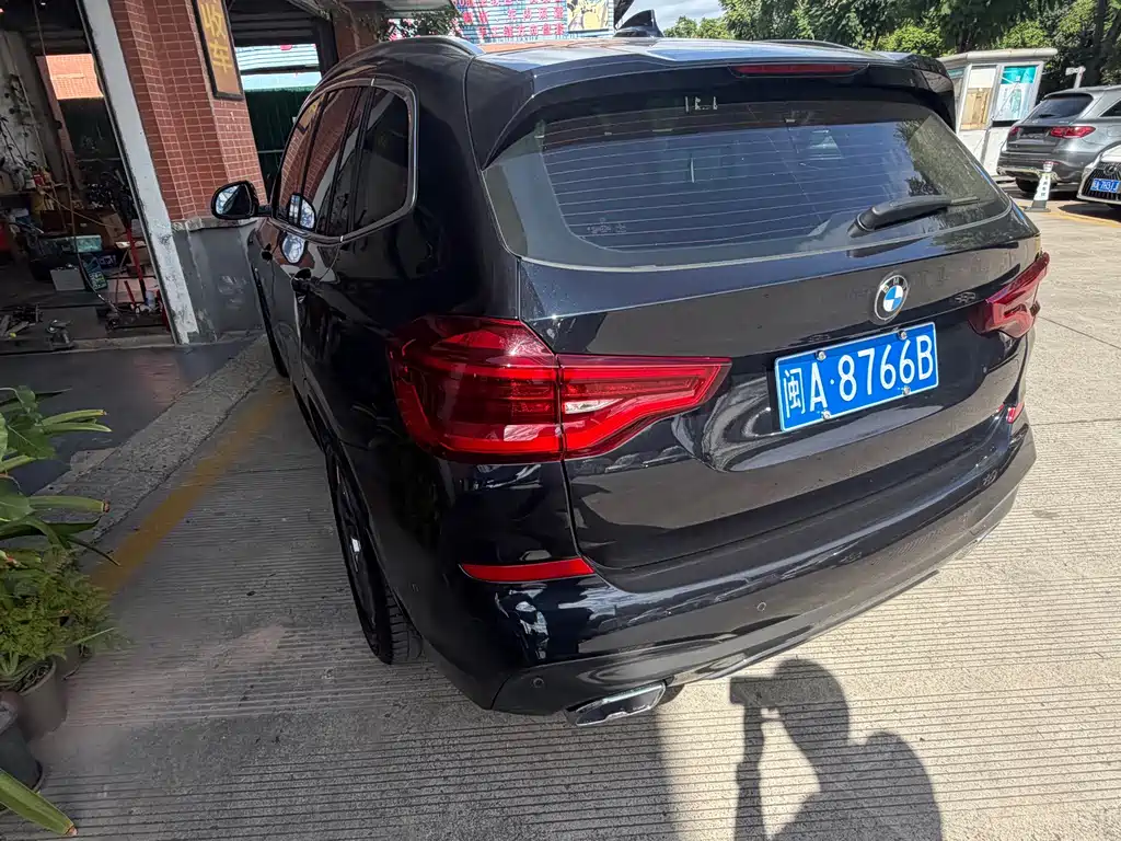 BMW X3 — миниатюра 9