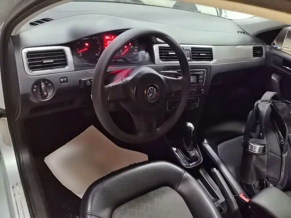 Volkswagen Santana — миниатюра 10
