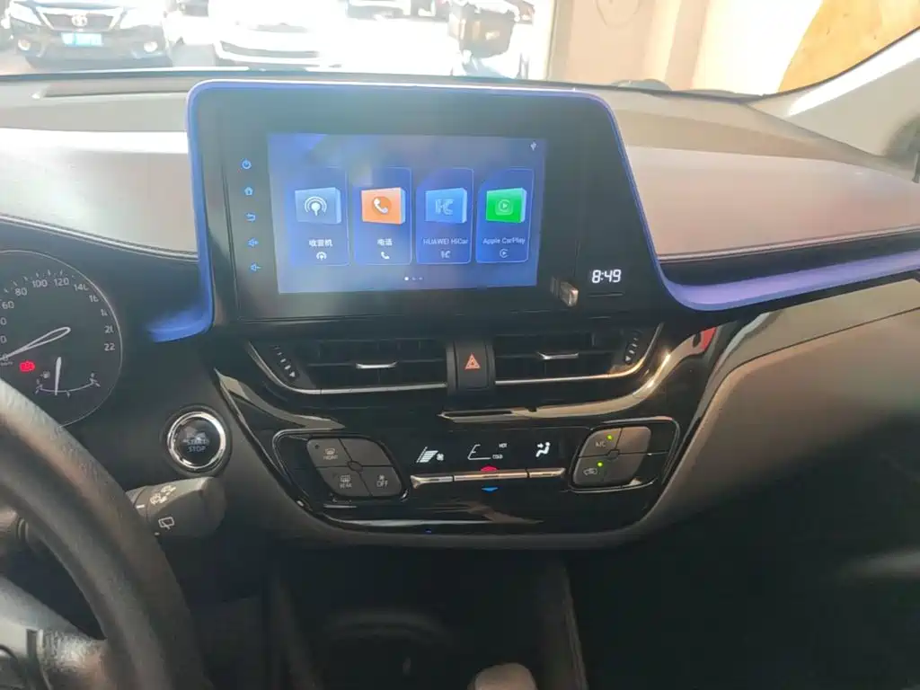 Toyota C-HR — миниатюра 13