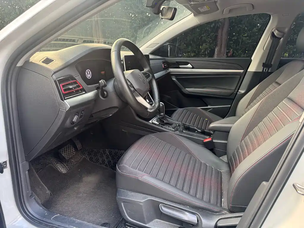 Volkswagen Lavida — миниатюра 4
