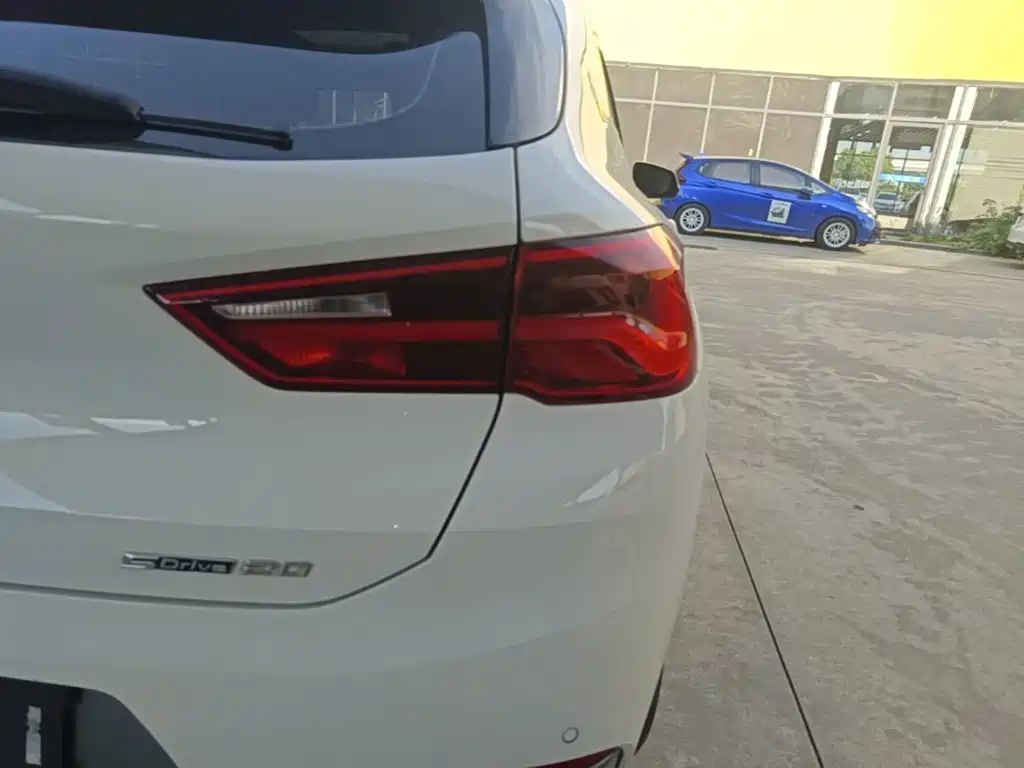 BMW X2 (Import) — миниатюра 8