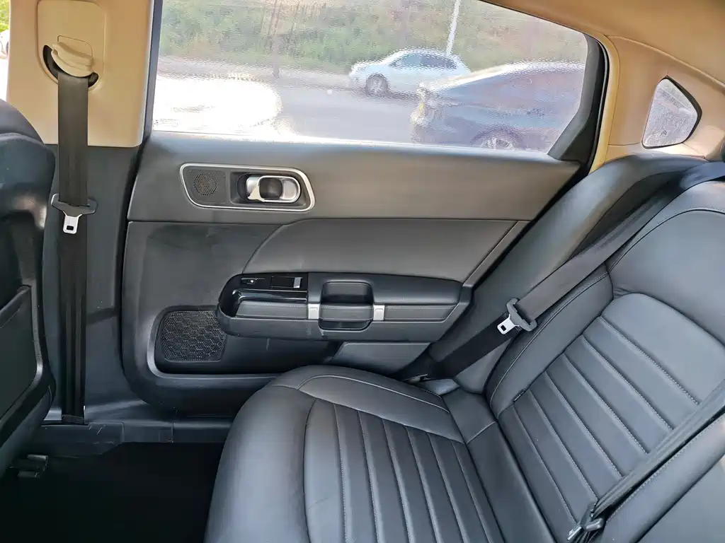 Citroen C6 — миниатюра 10