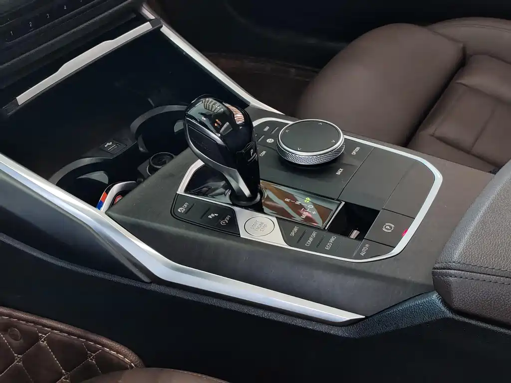 BMW 3 Series — миниатюра 11