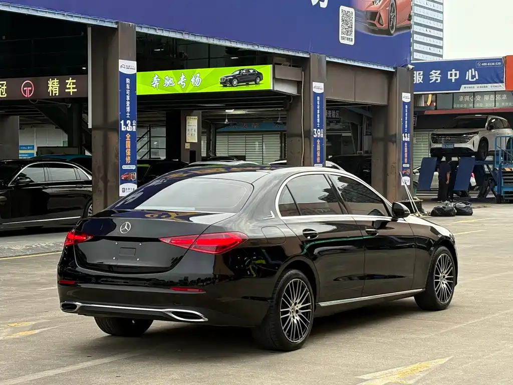 Mercedes-Benz C-Class — миниатюра 15
