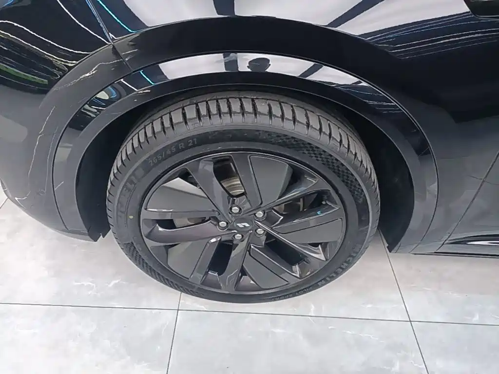 Li Auto Li L9 — миниатюра 23