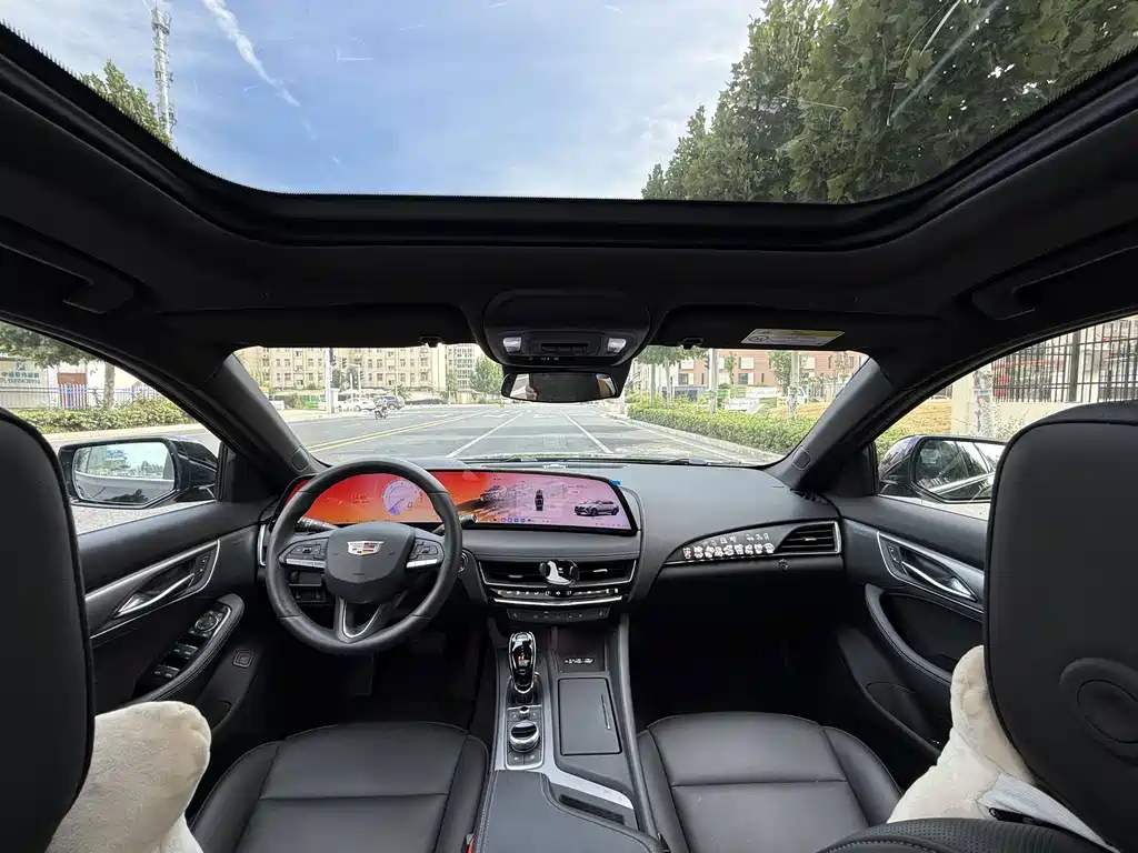 Cadillac CT5 — миниатюра 6