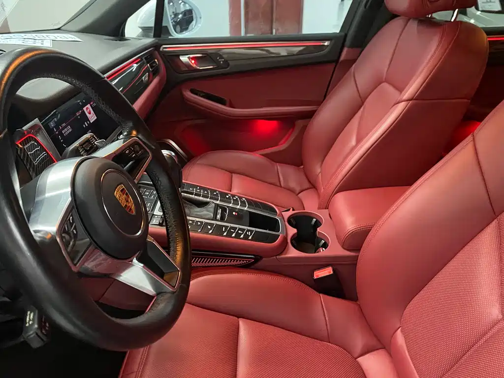 Porsche Macan — миниатюра 9
