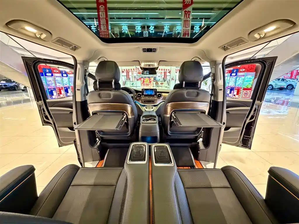 MERCEDES-BENZ V CLASS