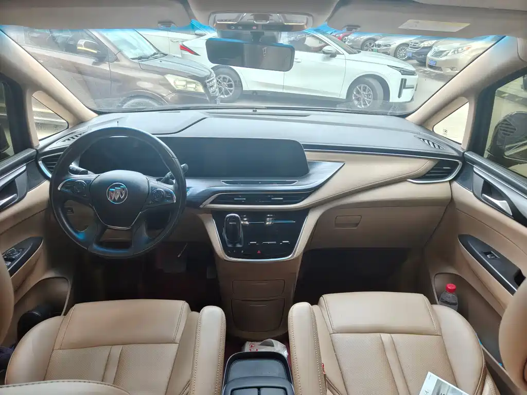 Buick GL8 — миниатюра 6