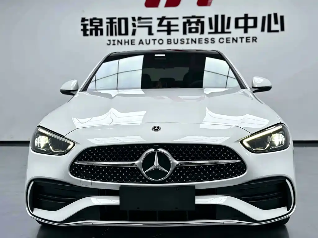 Mercedes-Benz C-Class — миниатюра 3