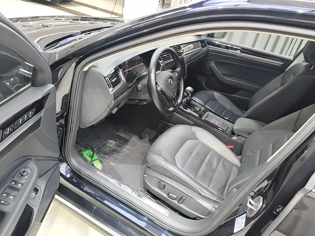 Volkswagen Phideon — миниатюра 16