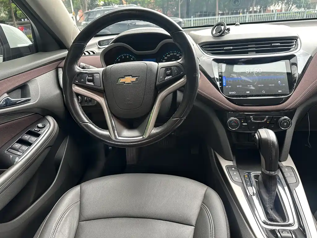 Chevrolet Malibu — миниатюра 10