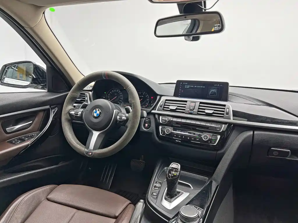 BMW 3 Series — миниатюра 21