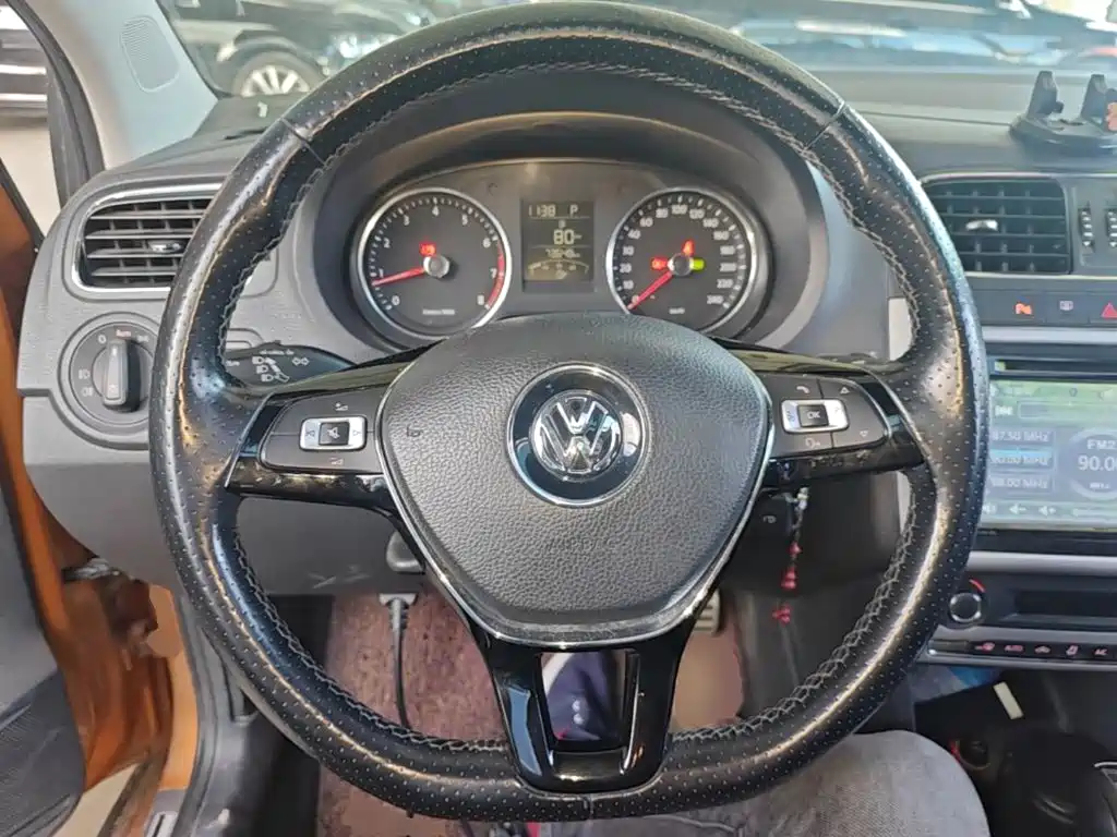 Volkswagen Polo — миниатюра 11