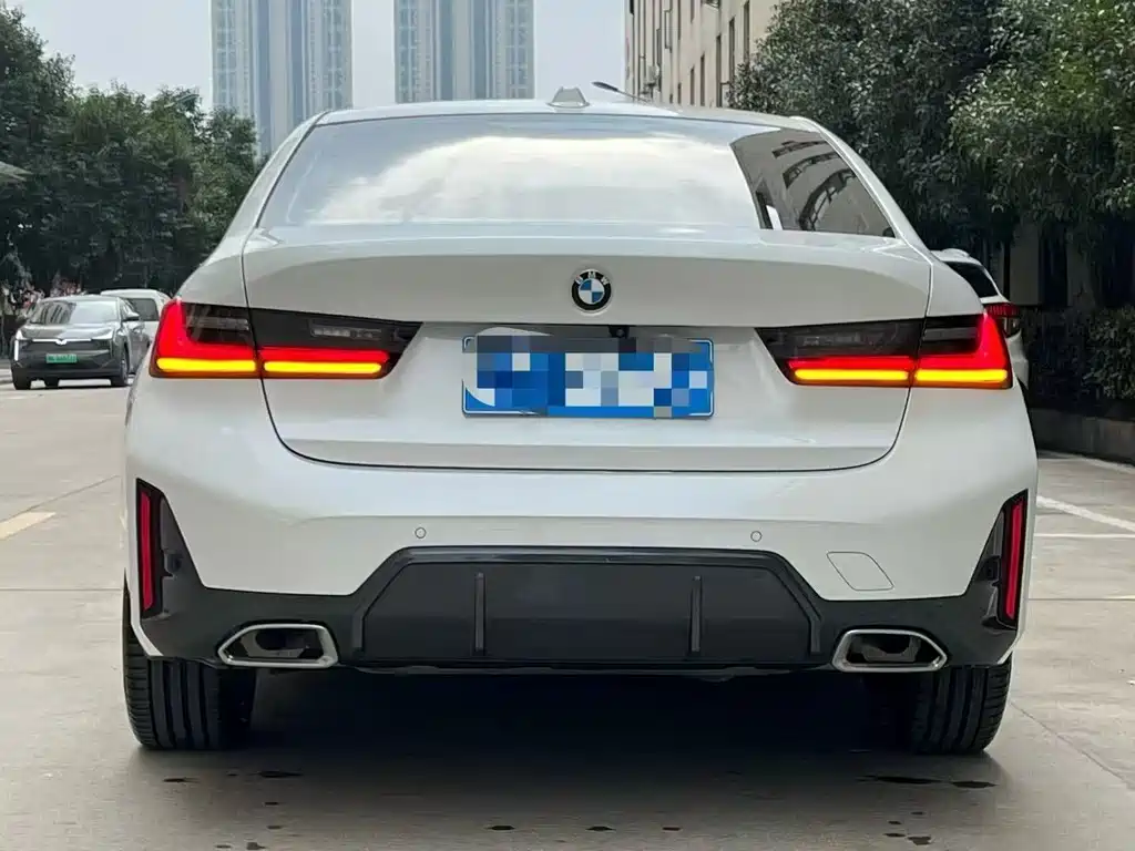 BMW 3 Series — миниатюра 4
