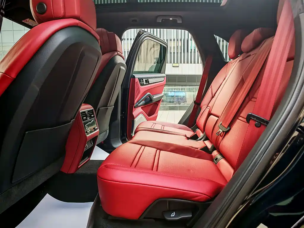 PORSCHE CAYENNE NEW ENERGY