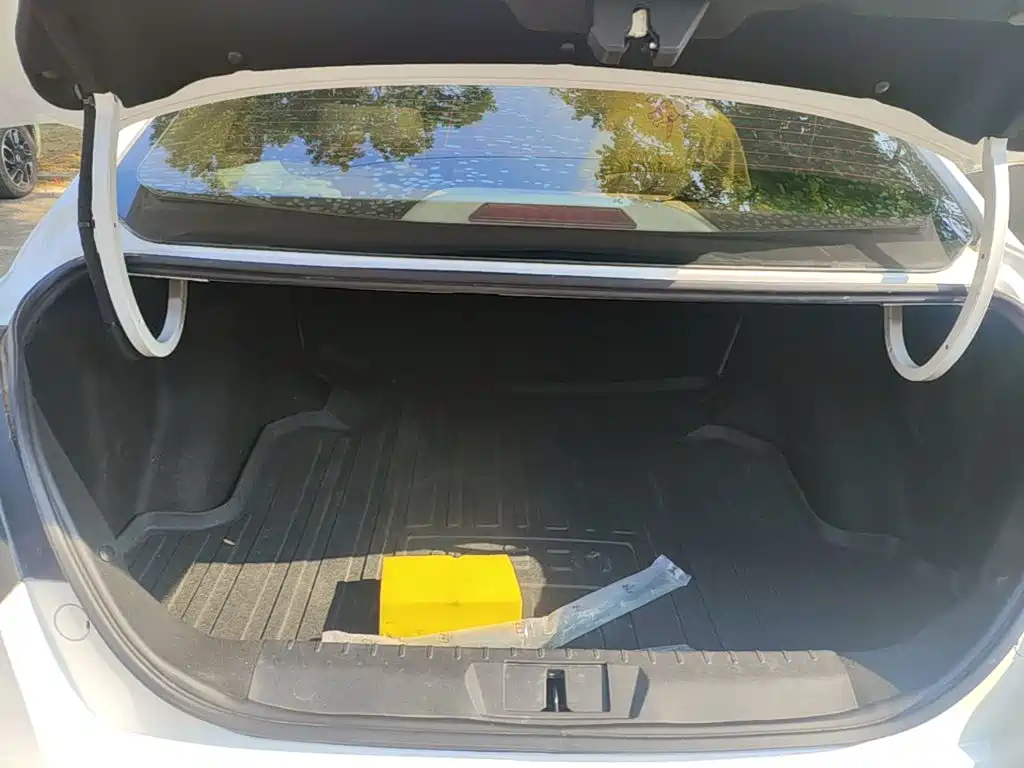 Geely Emgrand — миниатюра 19
