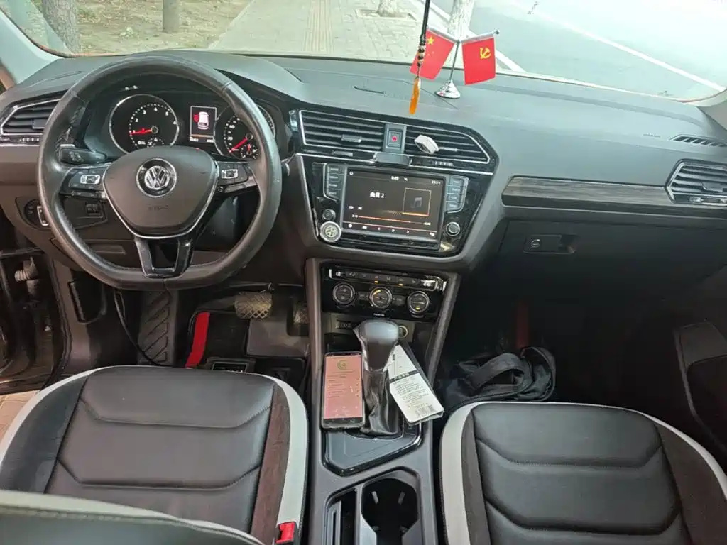 Volkswagen Tiguan L — миниатюра 10