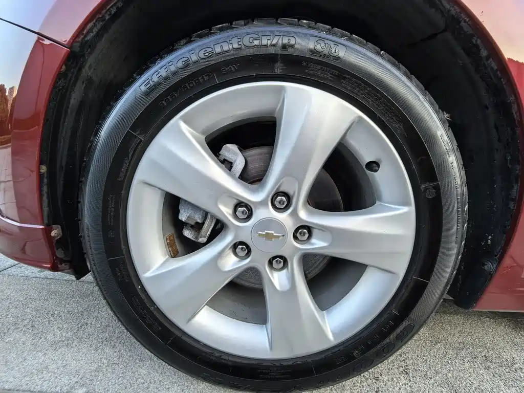 Chevrolet Cruze — миниатюра 15