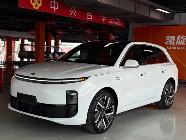 Li Auto L6