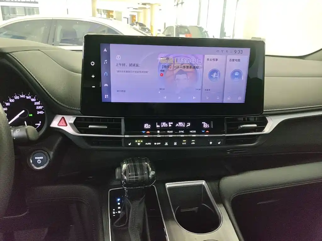 Toyota Sienna — миниатюра 13