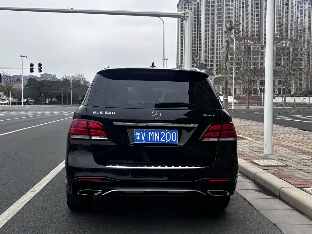 MERCEDES-BENZ GLE