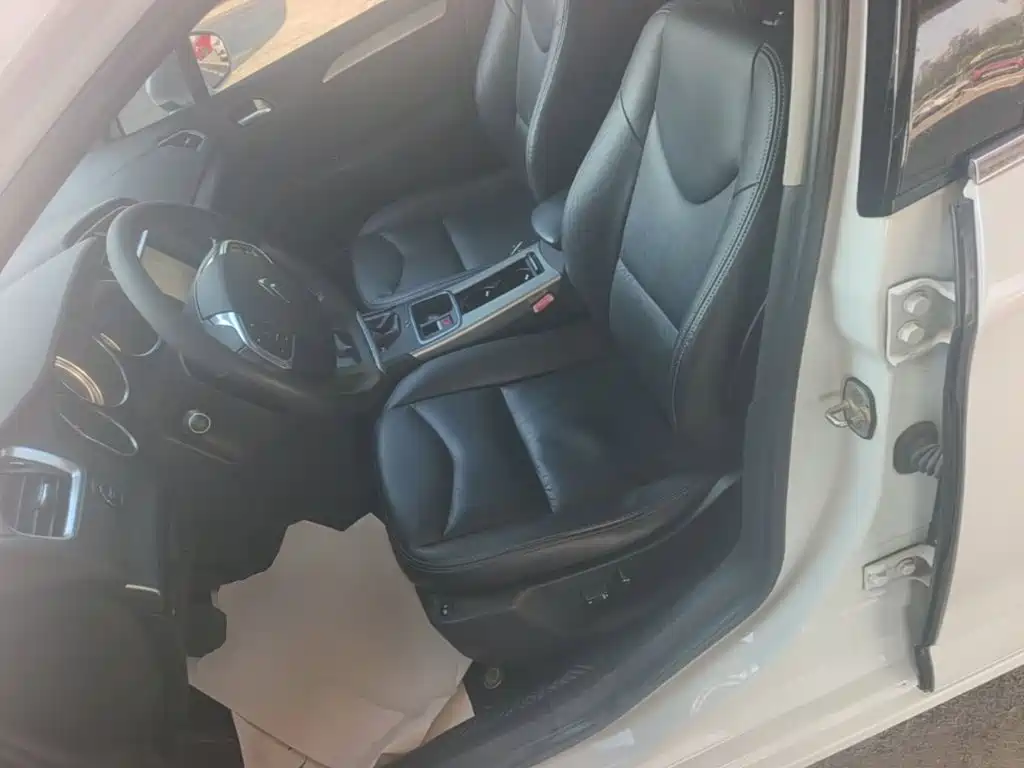 Citroen C4L — миниатюра 15
