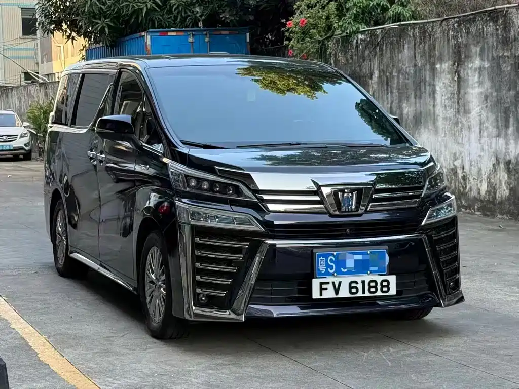 Toyota Vellfire — миниатюра 3