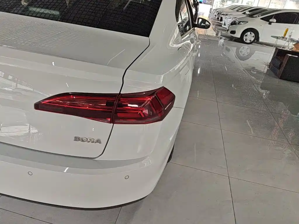Volkswagen Bora — миниатюра 8