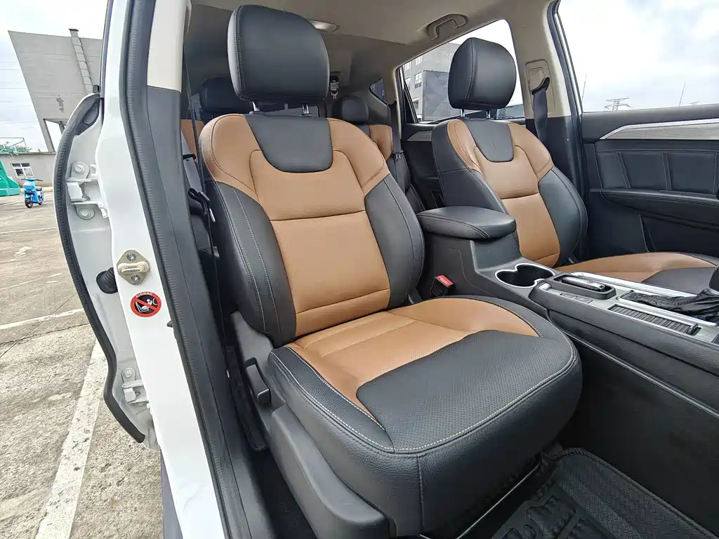Geely Vision X6 — миниатюра 10
