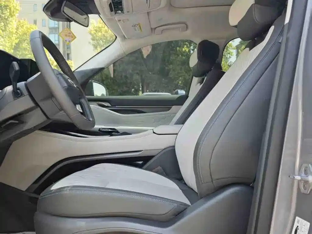 Ford Edge — миниатюра 6
