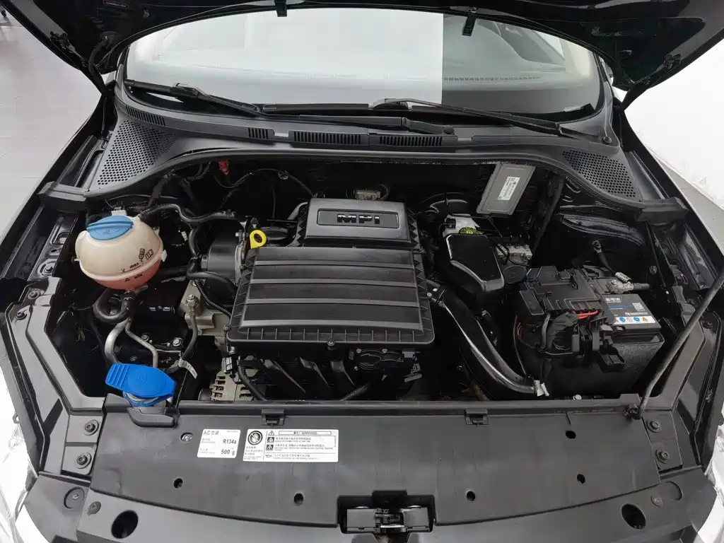 Volkswagen Santana — миниатюра 6