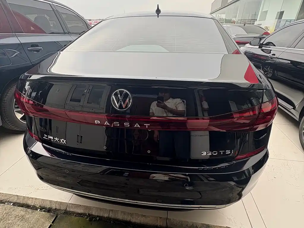 Volkswagen Passat — миниатюра 14