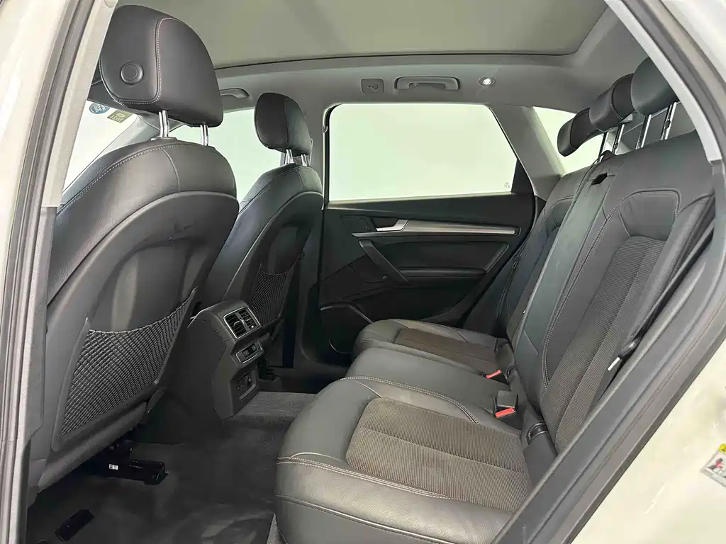 Audi Q5L — миниатюра 5