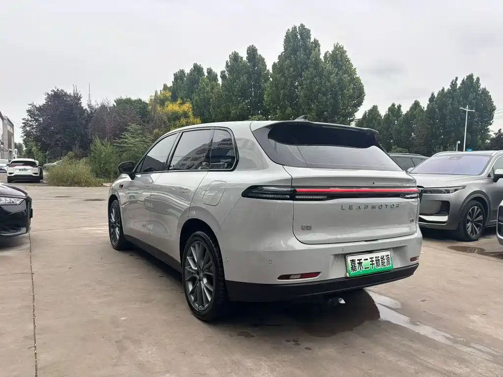 Leapmotor Leapmotor C10 — миниатюра 9