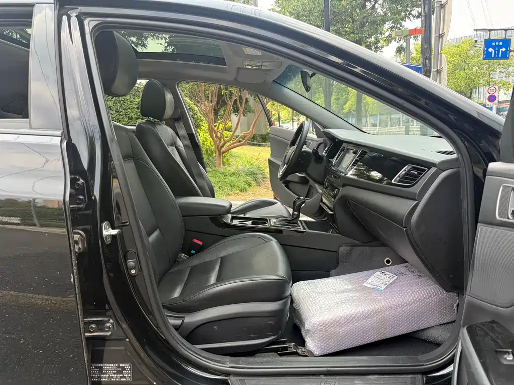 Hyundai Mistra — миниатюра 11