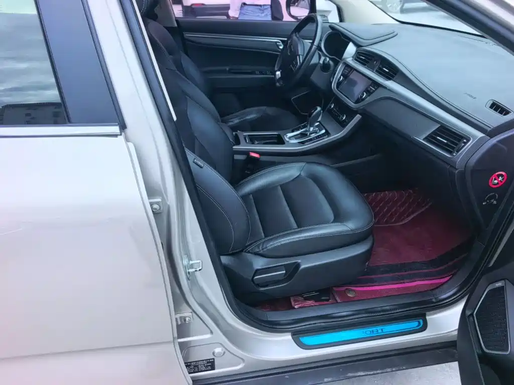 Geely Emgrand GS — миниатюра 25