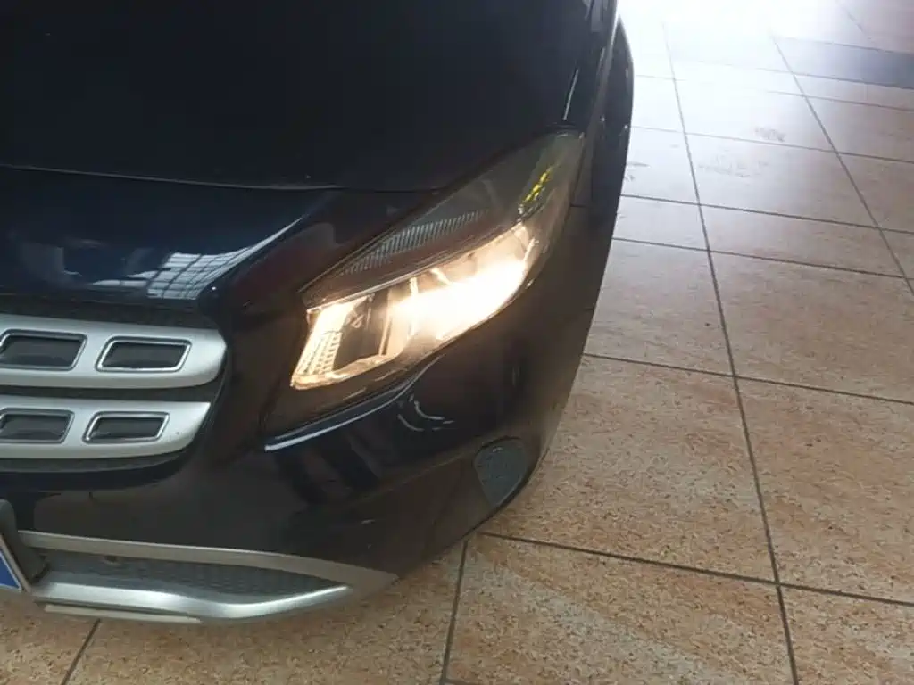 Mercedes-Benz GLA — миниатюра 24