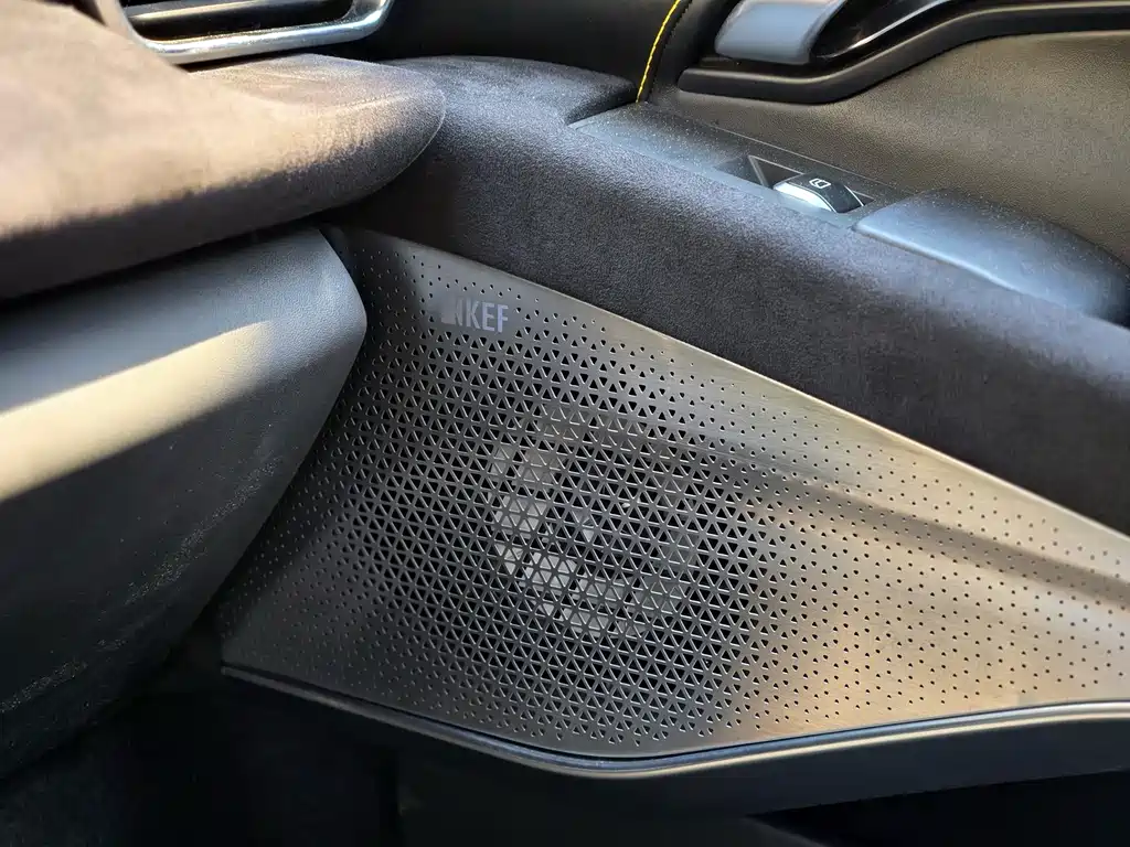 Lotus Emira — миниатюра 6
