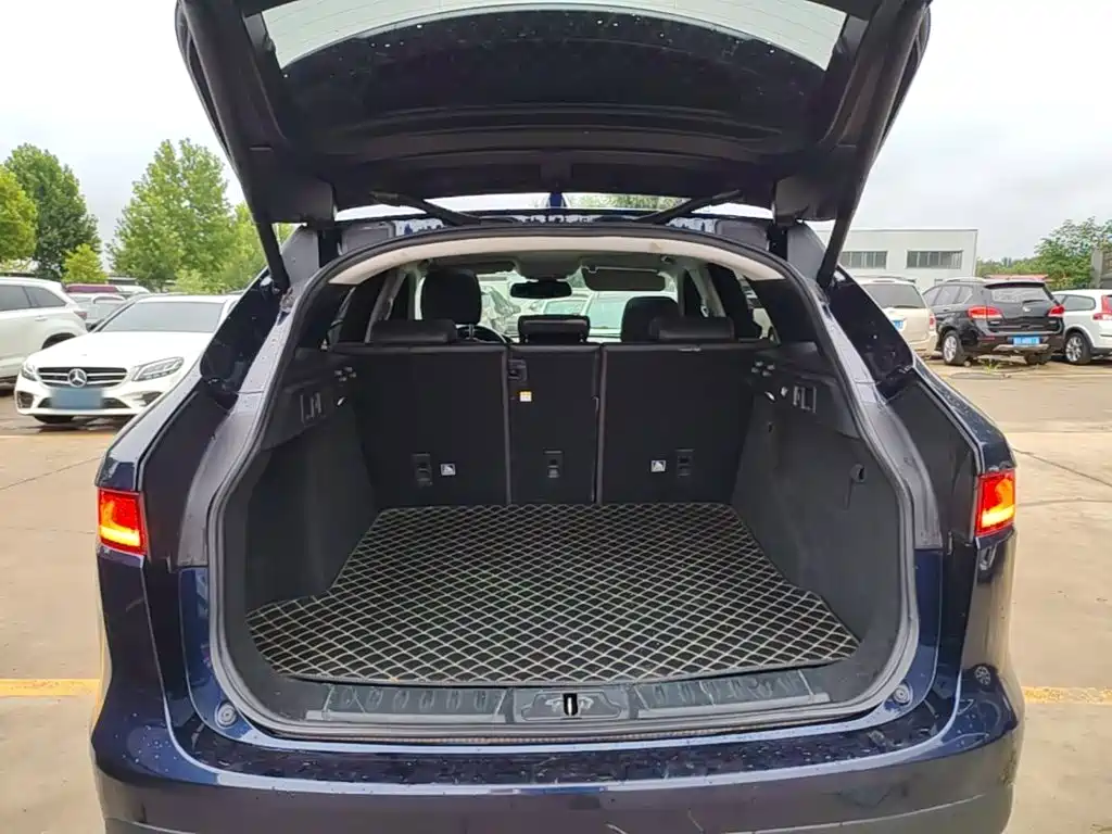 Jaguar F-PACE — миниатюра 19