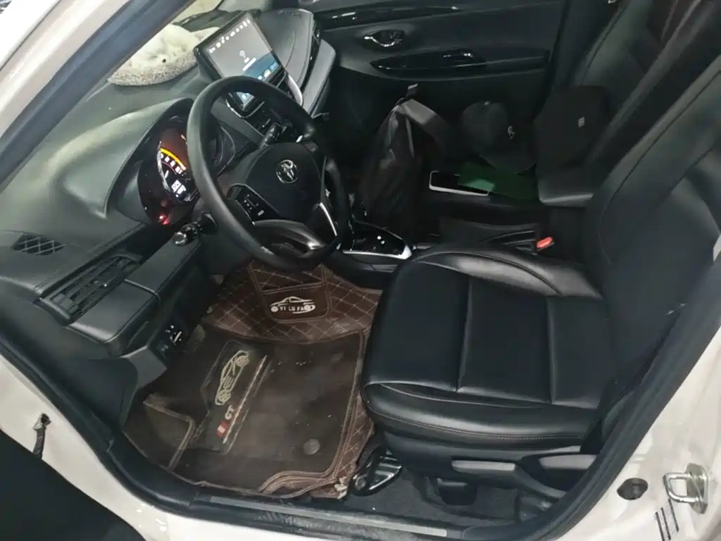 Toyota Yaris L — миниатюра 15