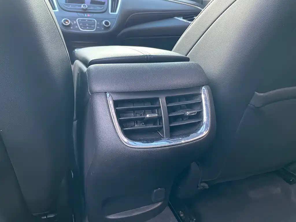 Chevrolet Malibu XL — миниатюра 13