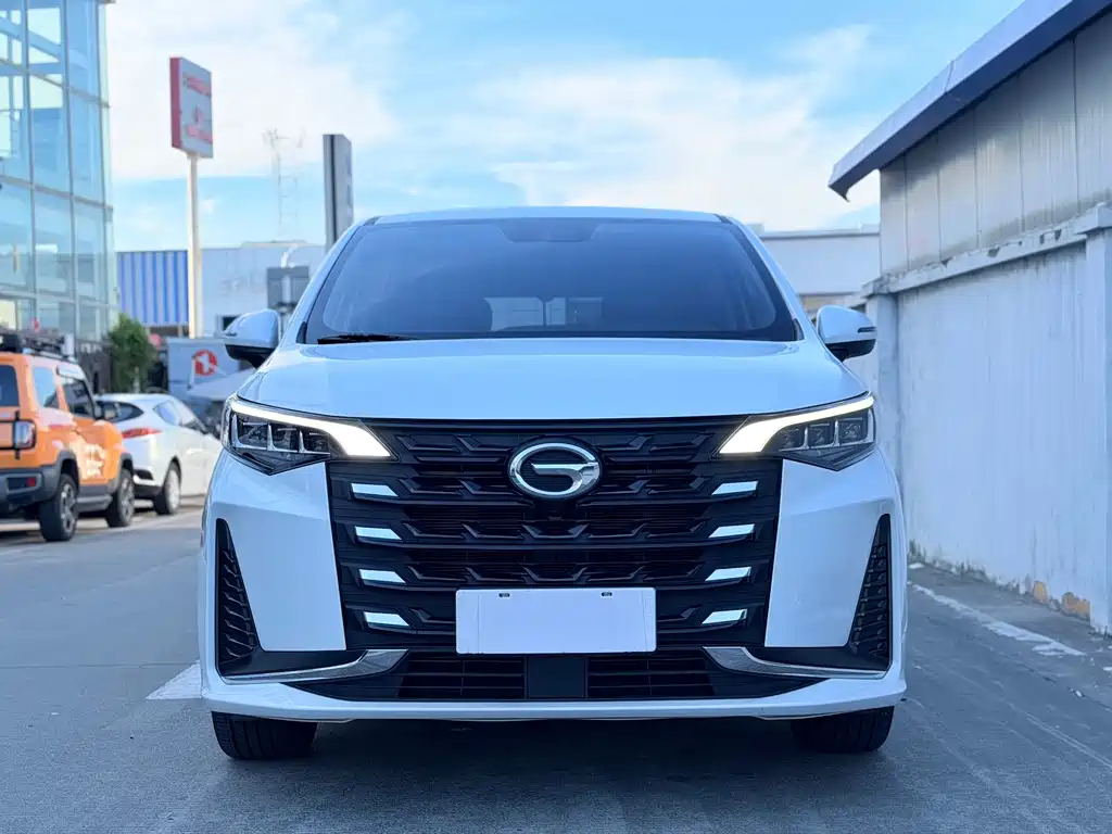GAC Motor Trumpchi M6 — миниатюра 2