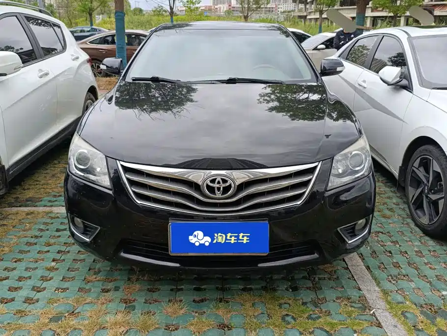 Toyota Camry — миниатюра 2