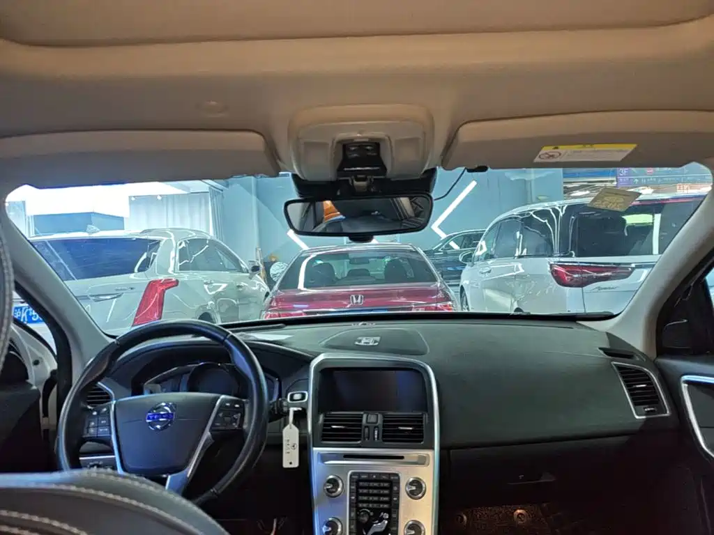 Volvo XC60 — миниатюра 18
