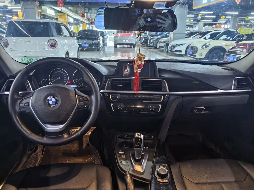 BMW 3 Series — миниатюра 5