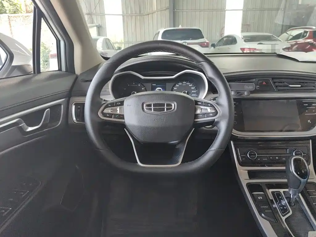 Geely Emgrand GS — миниатюра 3