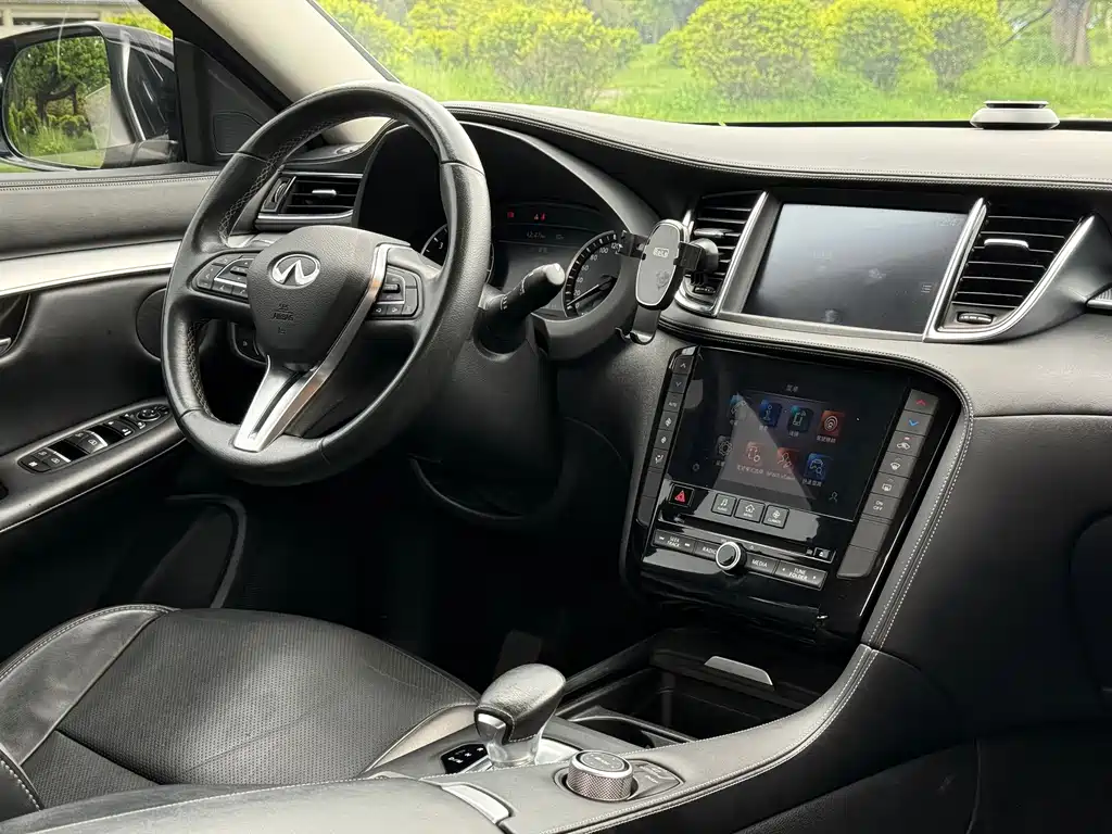 Infiniti QX50 — миниатюра 12