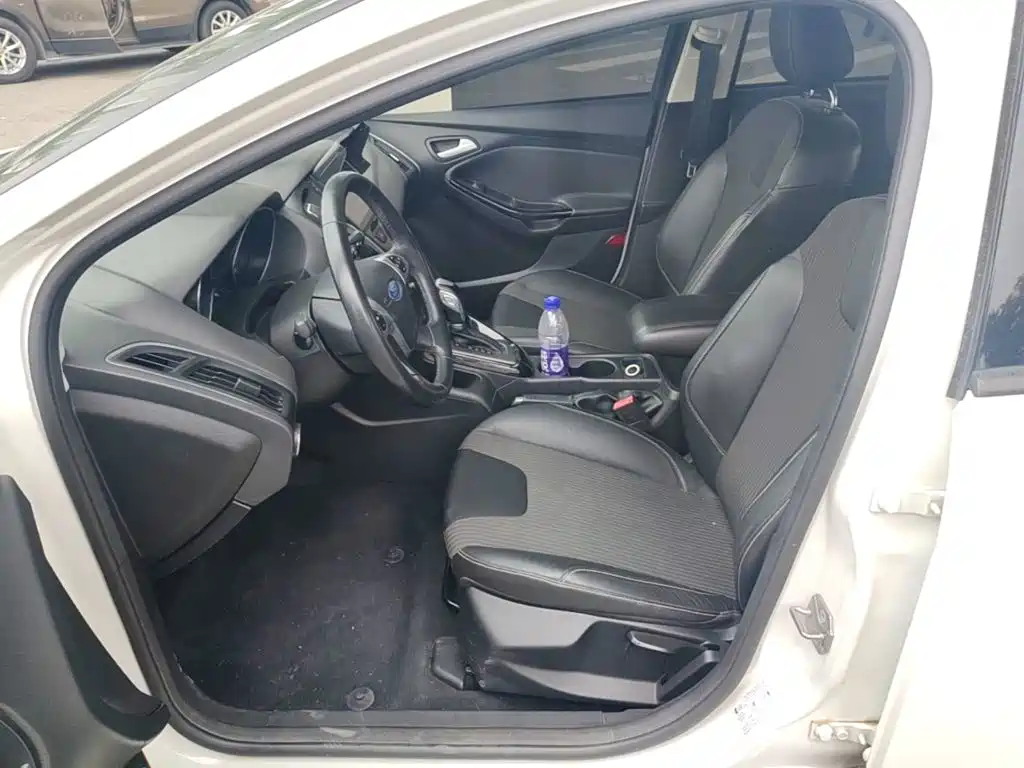 Ford Focus — миниатюра 15