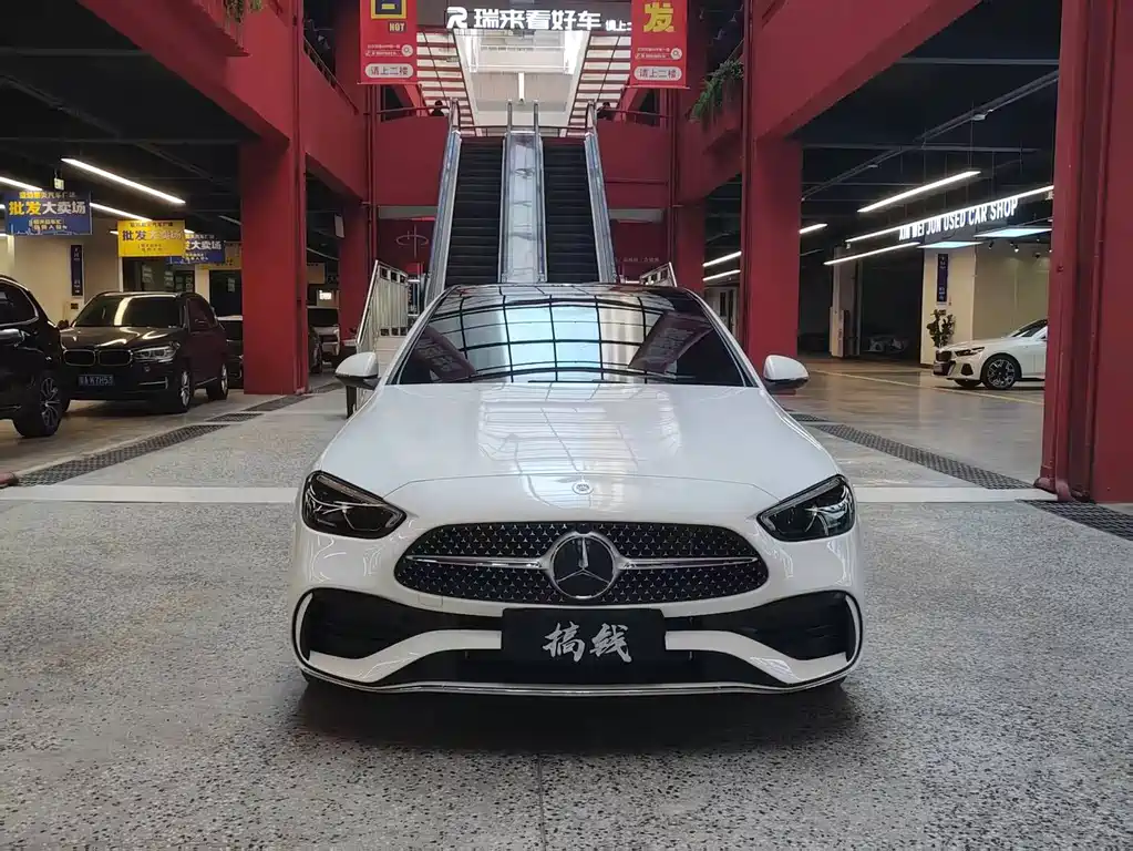 Mercedes-Benz C-Class — миниатюра 2